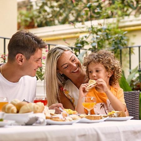 Ancora Hotel & Residence Каттолика Экстерьер фото