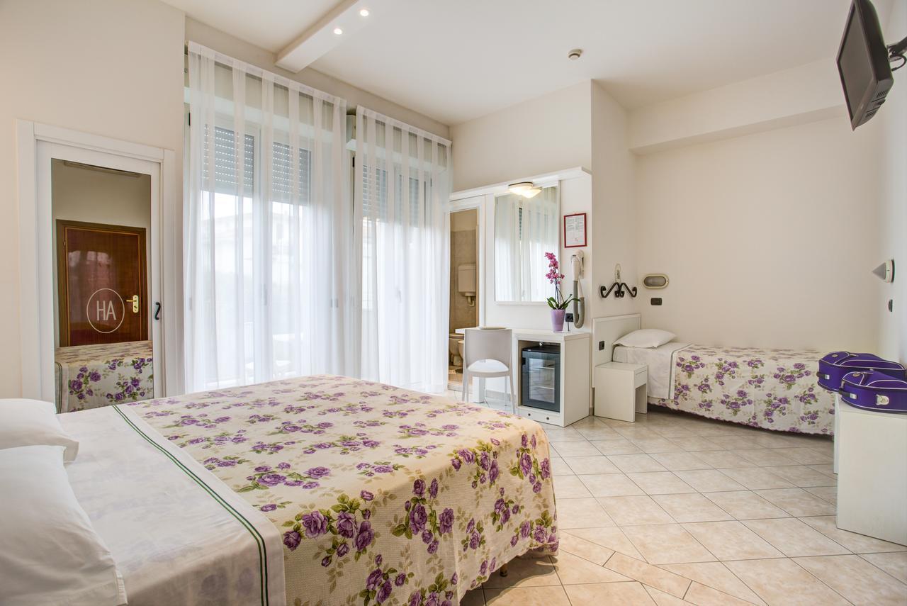 Ancora Hotel & Residence Каттолика Экстерьер фото